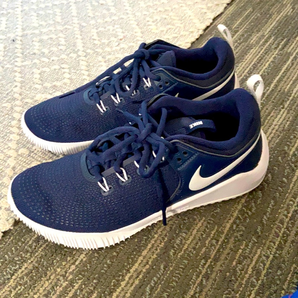 Nike Tennis Shoes